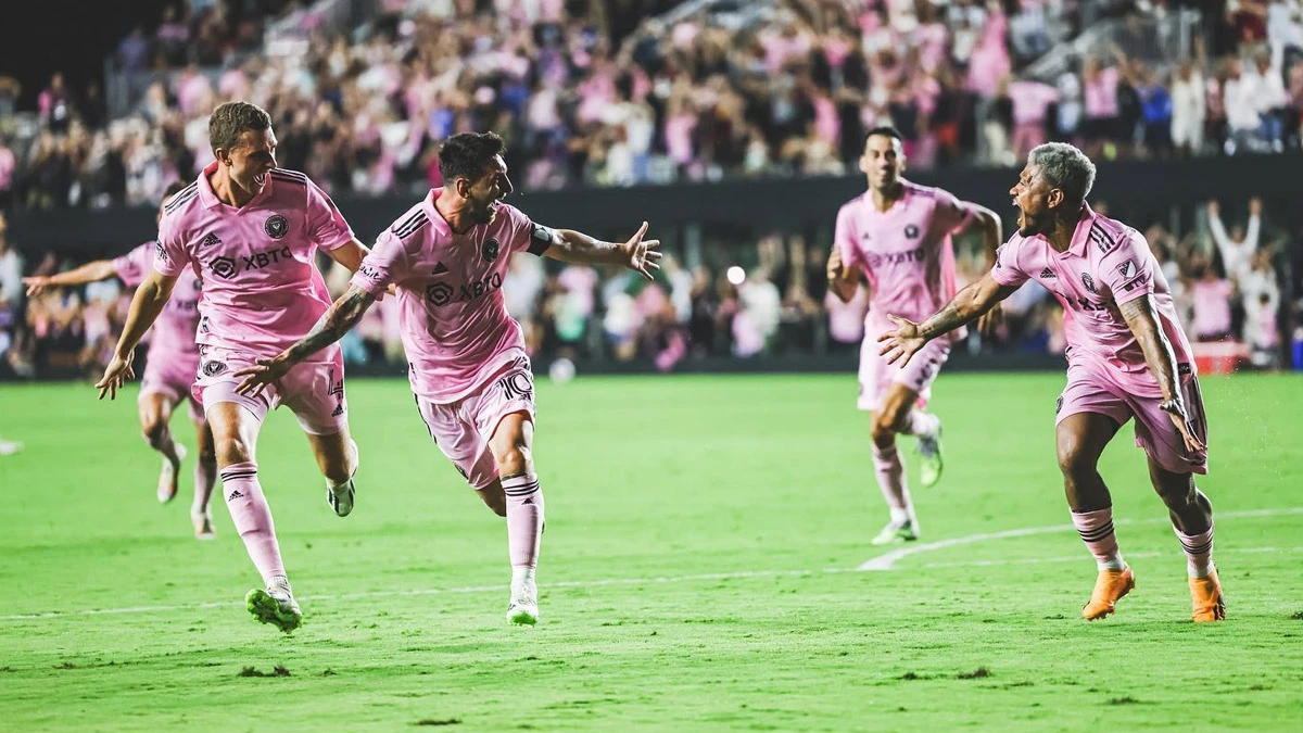 Lionel Messi's Spectacular Debut Inter Miami's 4-0 Thrashing of Atlanta United in Leagues Cup.