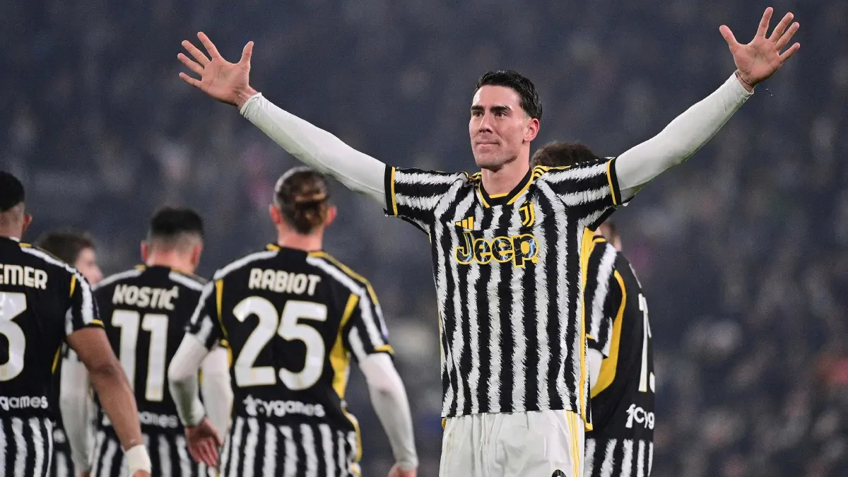 Juventus Soar Vlahovic Brilliance & Chiesa's Impact Seal 3-0 Triumph Over Sassuolo